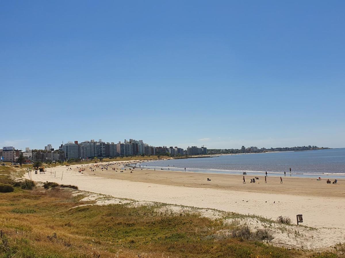 Modern Apartment First Line Beach Montevideo Uy Екстер'єр фото